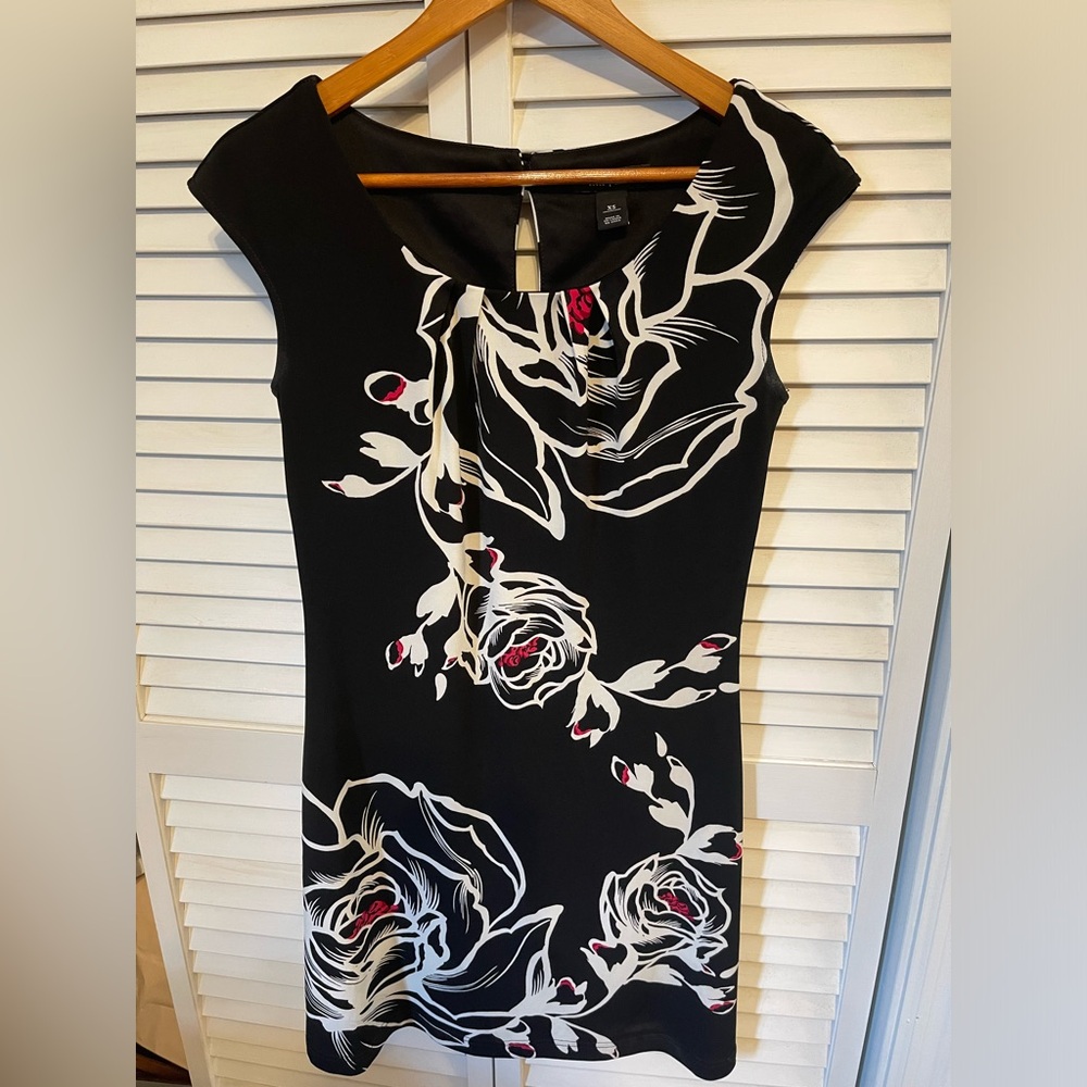 White House Black Market Red Floral Halter Maxi Dress, Size XS